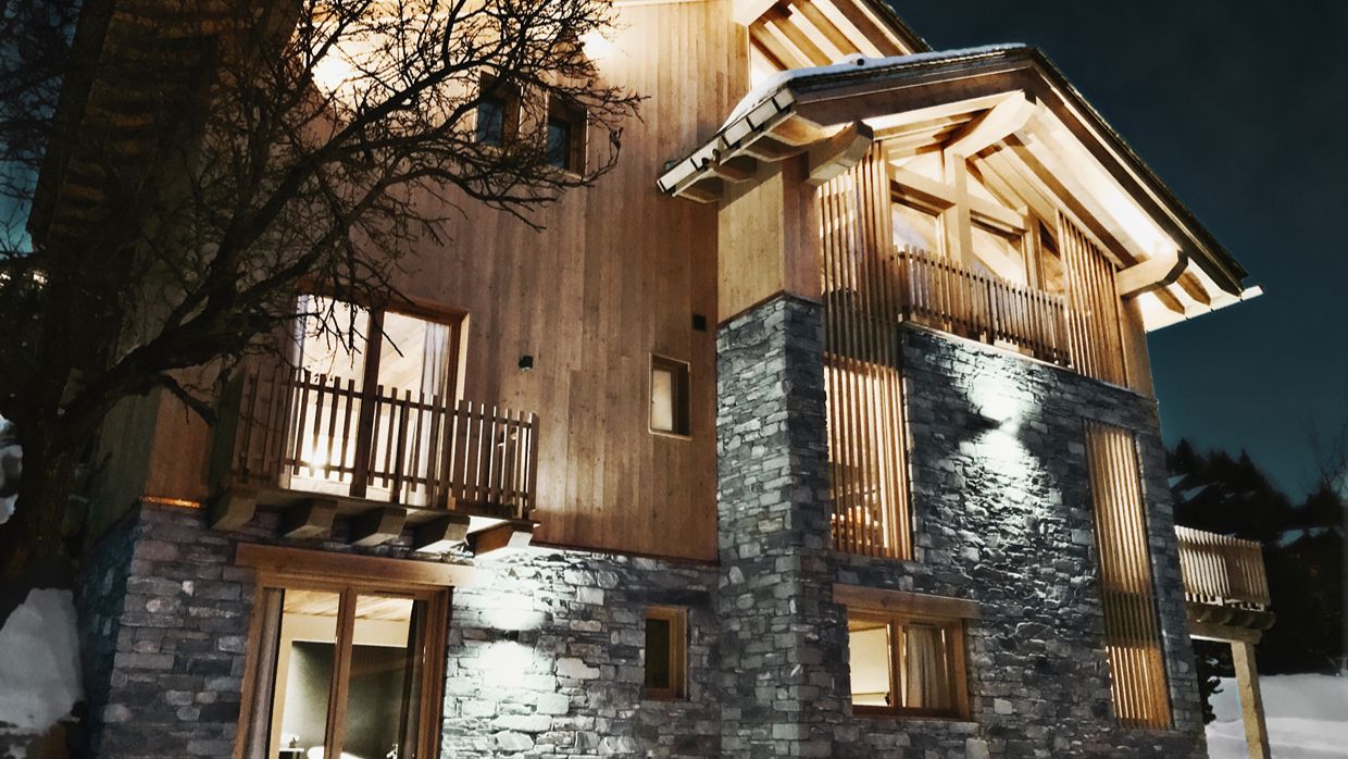 Luxury-Ski-Chalet-Caro-OSC-Lounge -Chalet.jpg