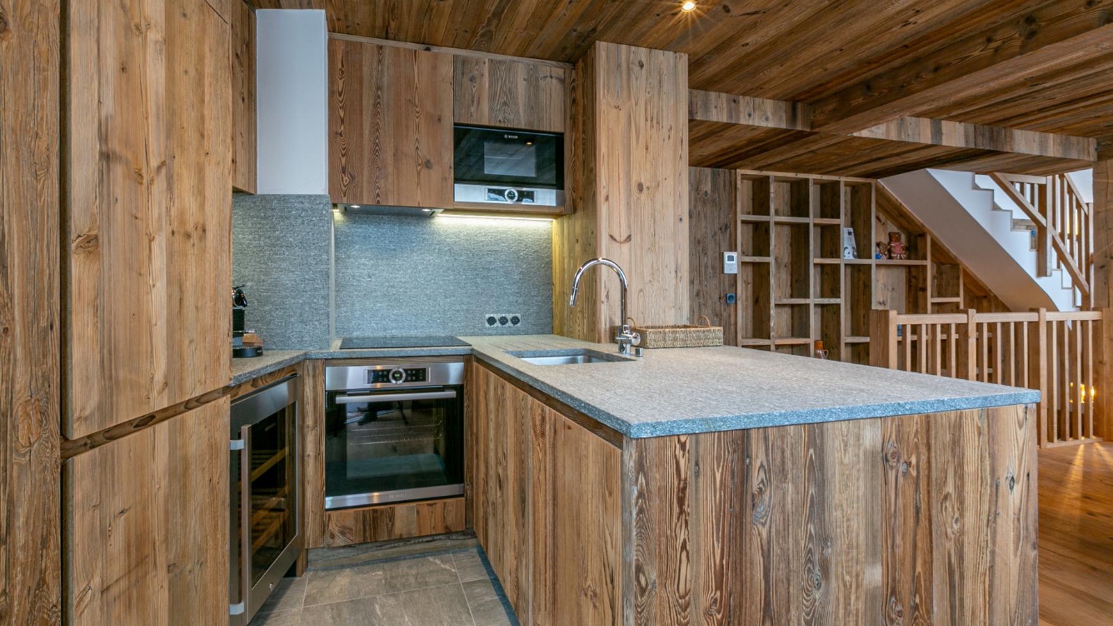 Luxury-Ski-Chalet-Val'd'Isere-Chalet-Falaise-Oxford-Ski-Kitchen.jpg