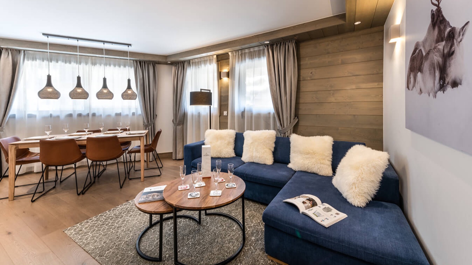 Luxury-Ski-Chalet-Courchevel-1650-Sundance-Oxford-Ski-Lounge2.jpg