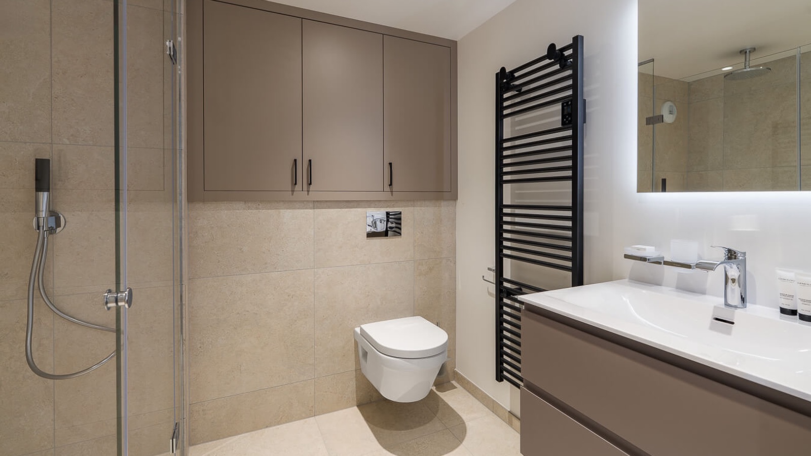 Luxury-Ski-Chalet-Courchevel-1650-Steamboat-Oxford-Ski-Bathroom2.jpg