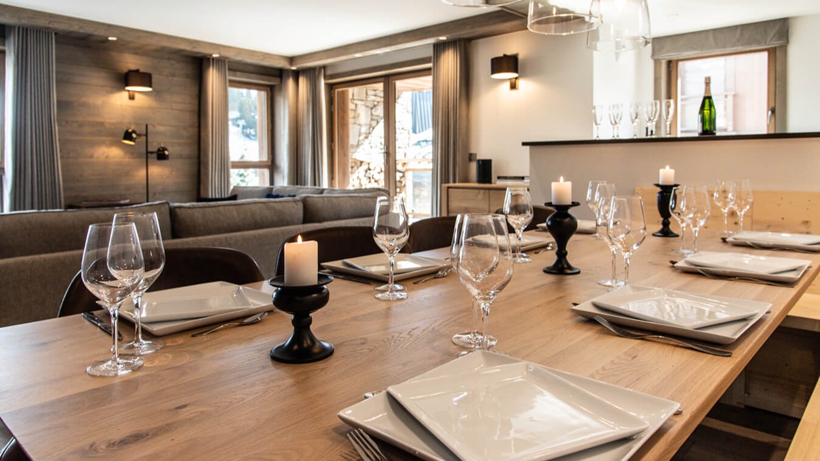 Luxury-Ski-Chalet-Courchevel-1650-Steamboat-Oxford-Ski-Dining3.jpg