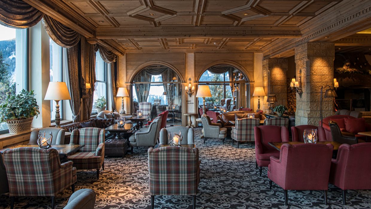 Luxury-Ski-Hotel-Gstaad-GstaadPalace-OSC-Lounge.jpg