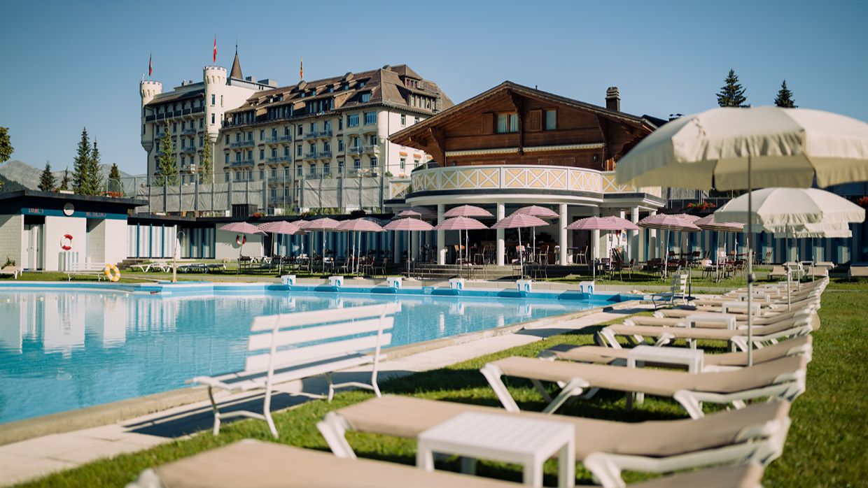 Luxury-Ski-Hotel-Gstaad-GstaadPalace-OSC-Pool (1).jpg