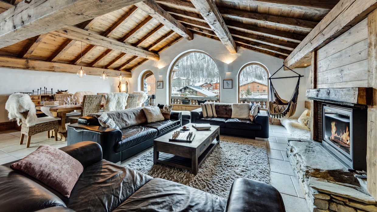 Luxury-Ski-Chalet-Vald'Isere-ChaletLaBouclia-OSC-Lounge (1).jpg