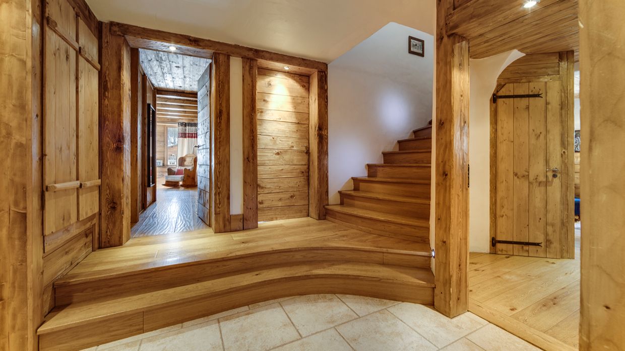 Luxury-Ski-Chalet-Vald'Isere-ChaletLaBouclia-OSC-Stairs.jpg