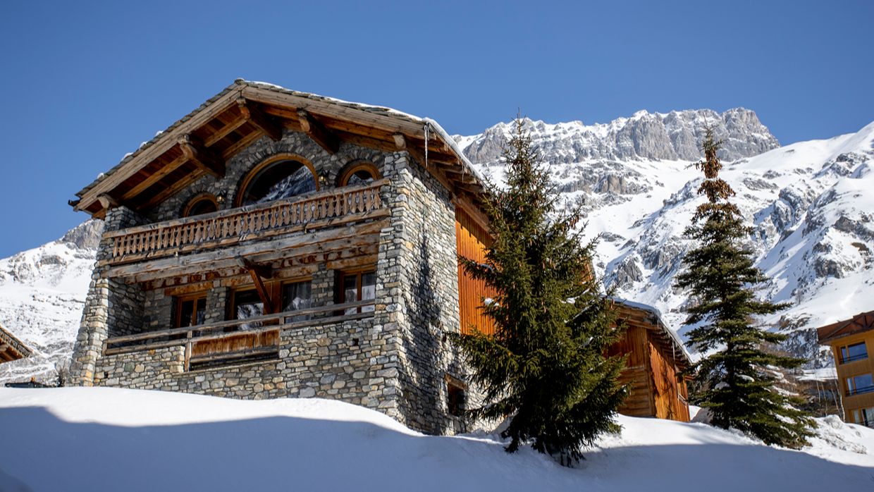 Luxury-Ski-Chalet-Vald'Isere-ChaletLaBouclia-OSC-Chalet (6).jpg
