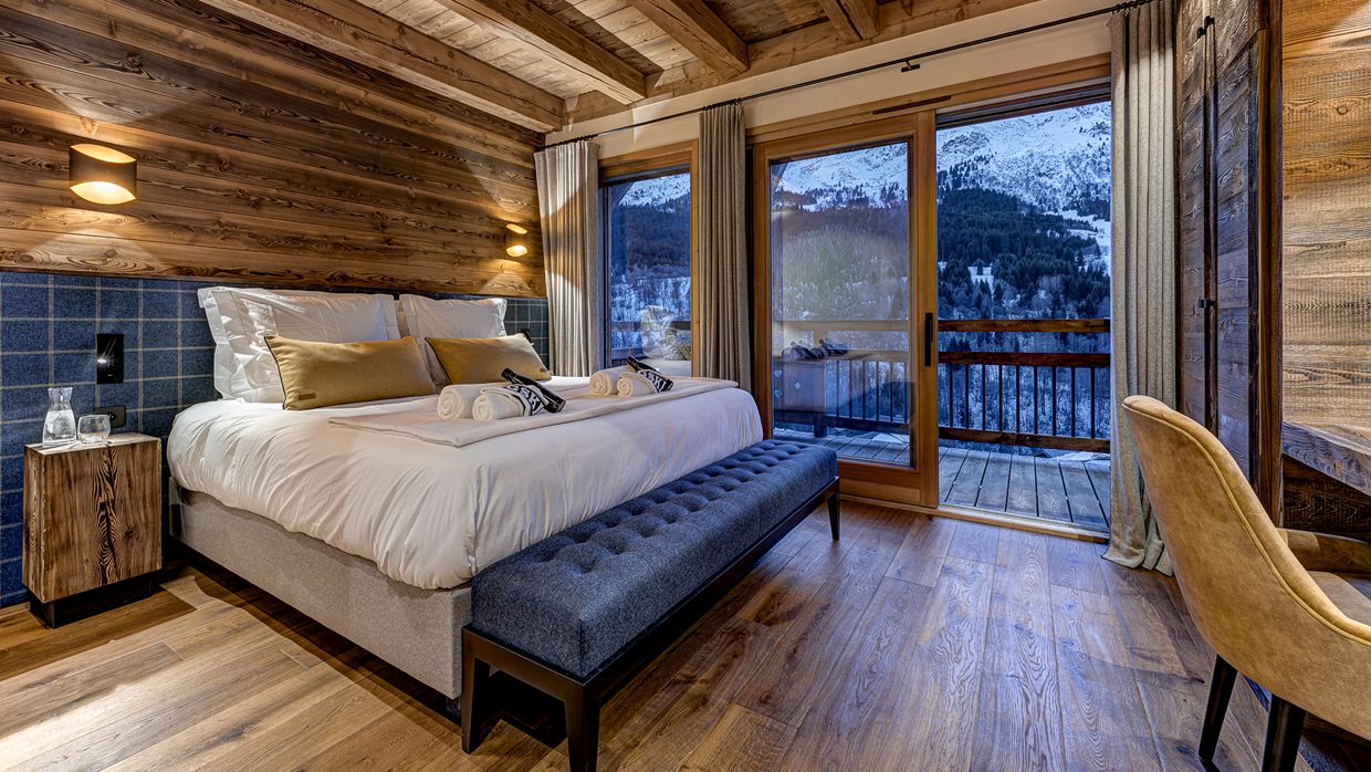 Luxury-Ski-Chalet-Meribel-ChaletMyriam-OSC- Bedroom (3).jpg