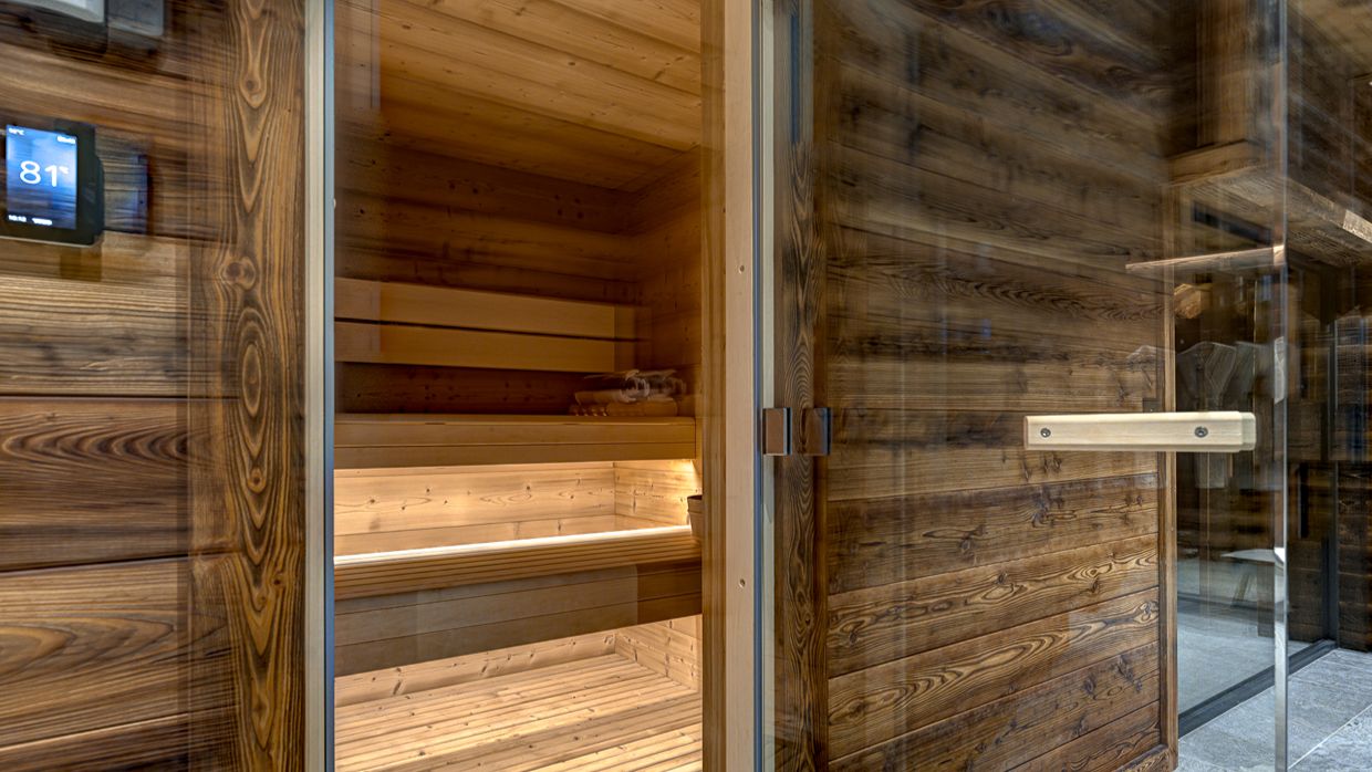 Luxury-Ski-Chalet-Meribel-ChaletMyriam-OSC- Sauna (1).jpg