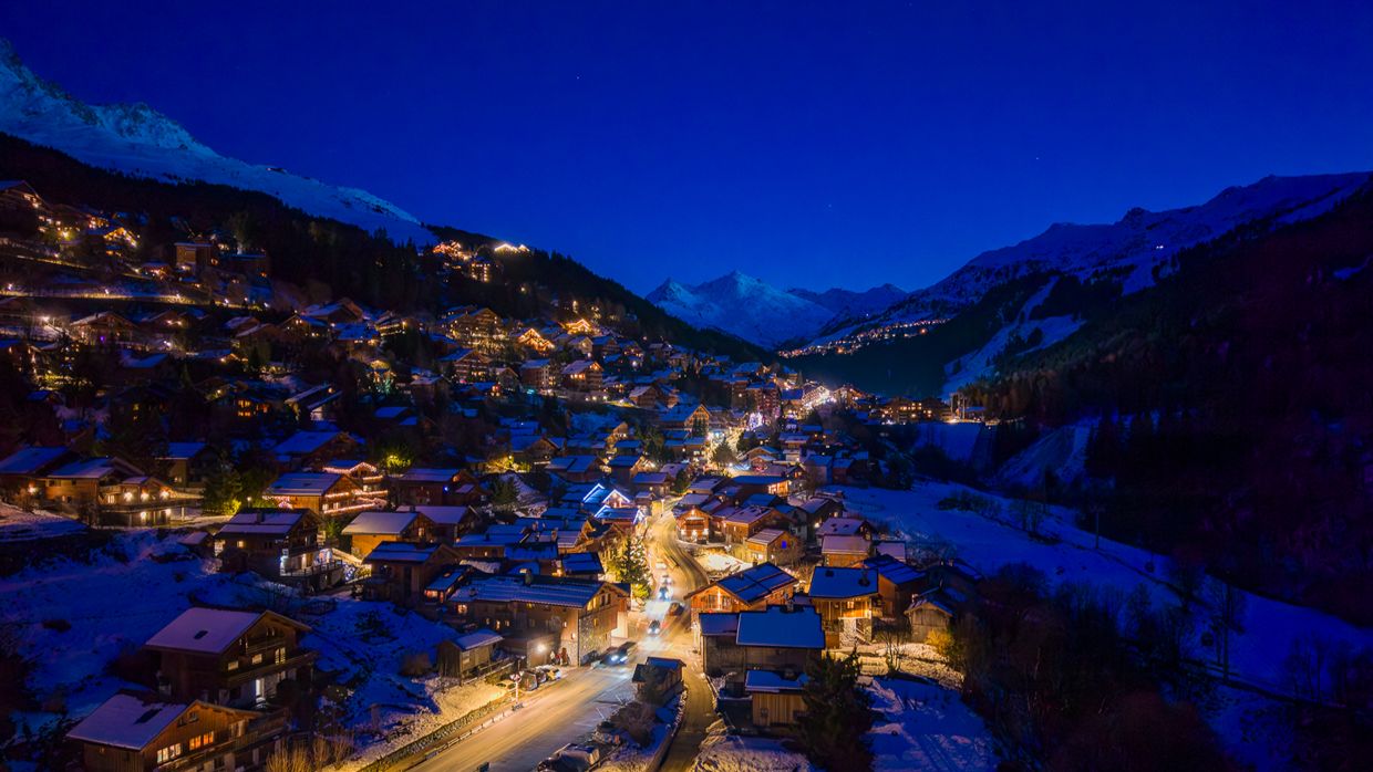 Luxury-Ski-Chalet-Meribel-ChaletMyriam-OSC-View (2).jpg