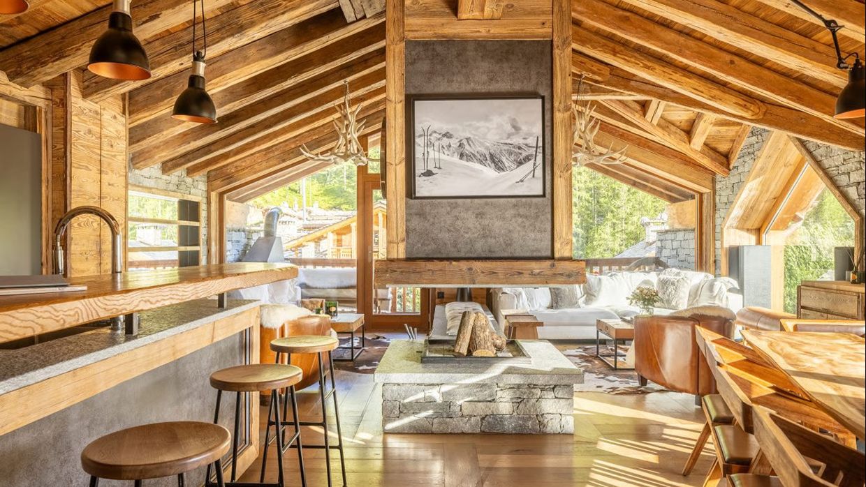 Luxury-Ski-Chalet- Vald'Isere-ChaletOly-OSC-Dining.jpg