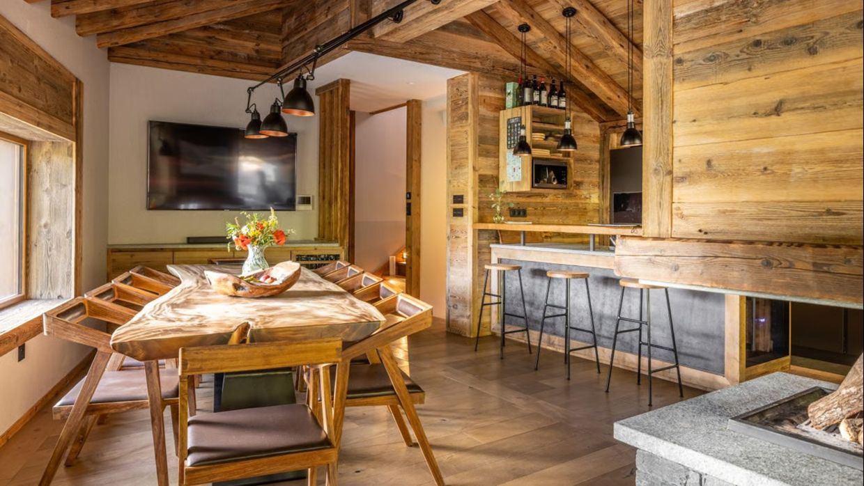 Luxury-Ski-Chalet- Vald'Isere-ChaletOly-OSC-Dining2.jpg