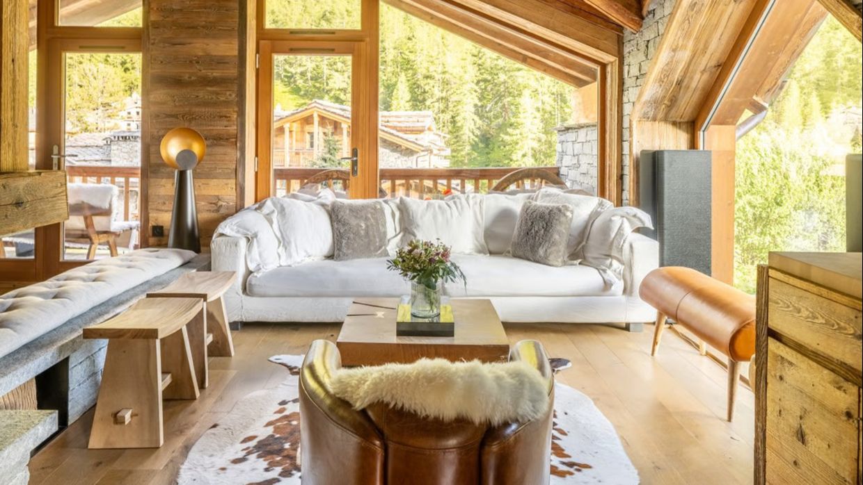 Luxury-Ski-Chalet- Vald'Isere-ChaletOly-OSC-Lounge1.jpg