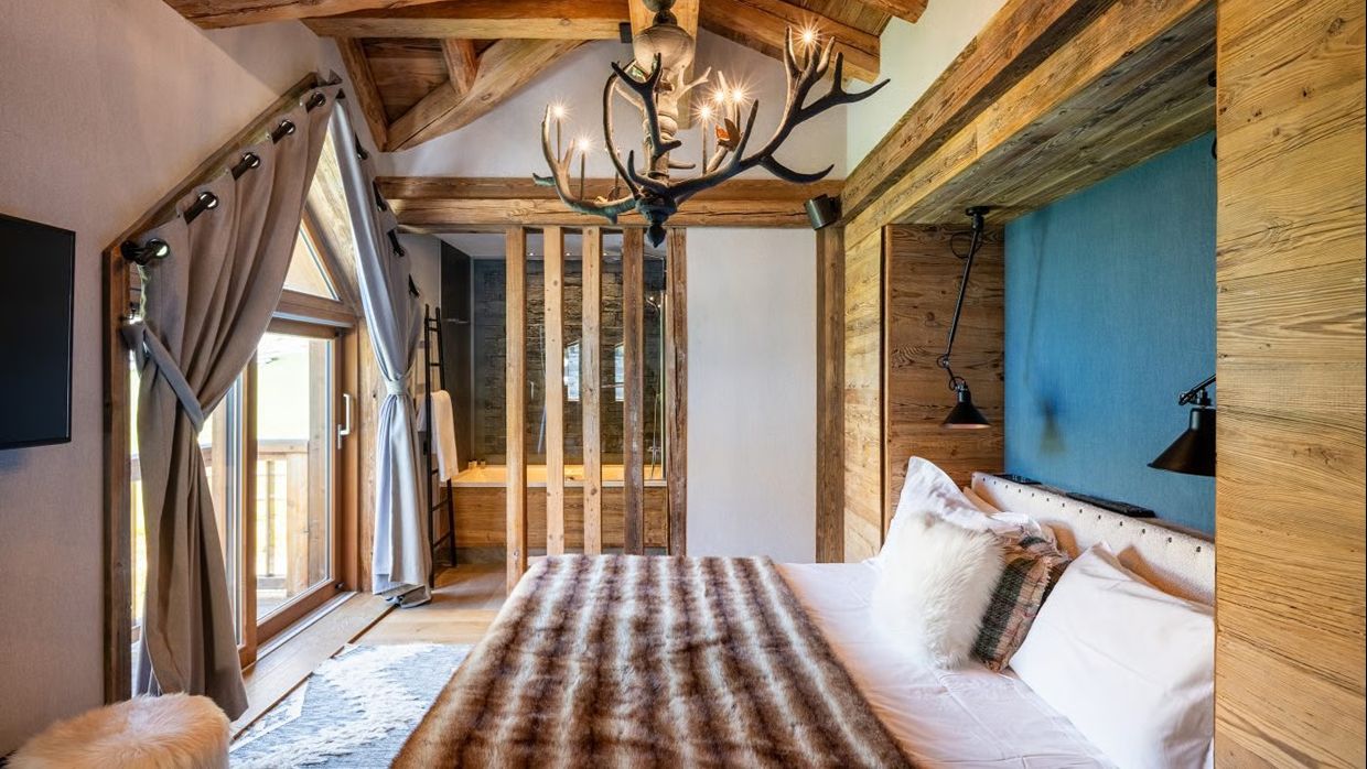 Luxury-Ski-Chalet- Vald'Isere-ChaletOly-OSC-Bedroom.jpg