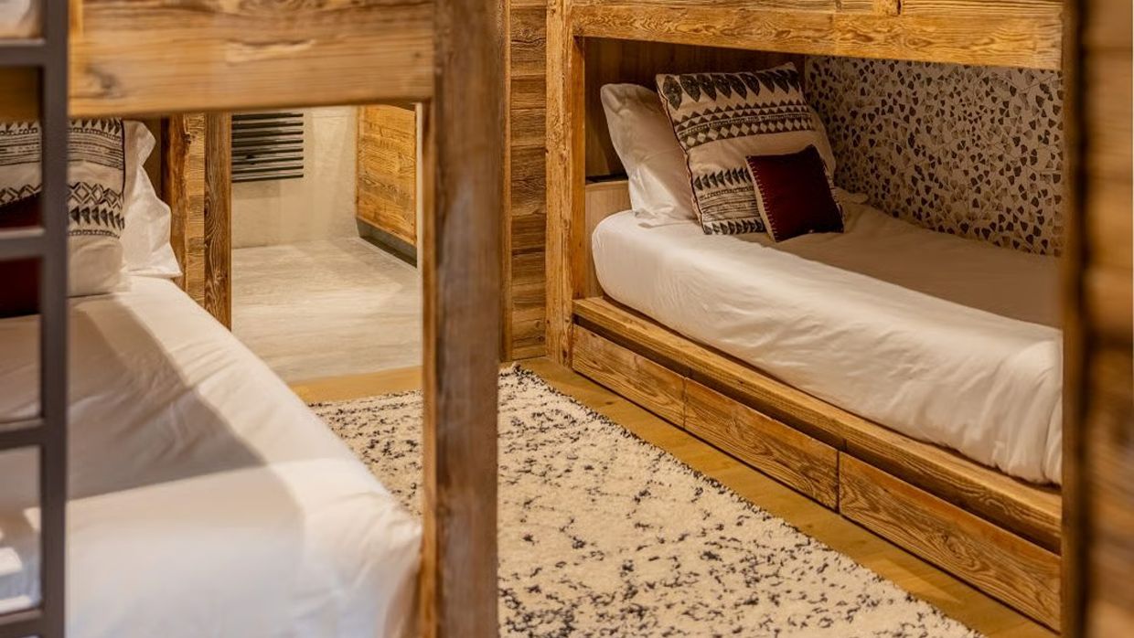Luxury-Ski-Chalet- Vald'Isere-ChaletOly-OSC-Bunkroom.jpg