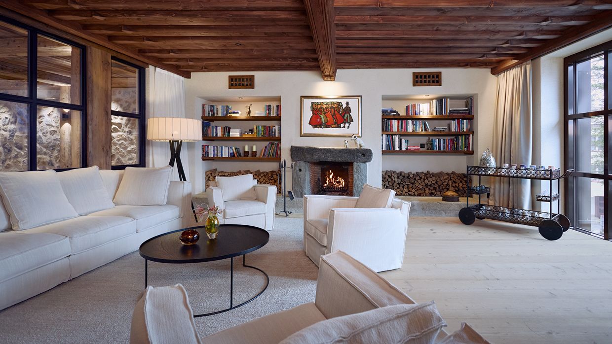 Luxury-Ski-Chalet-Arosa-BelArosa-OSC- Shared lounge.jpg