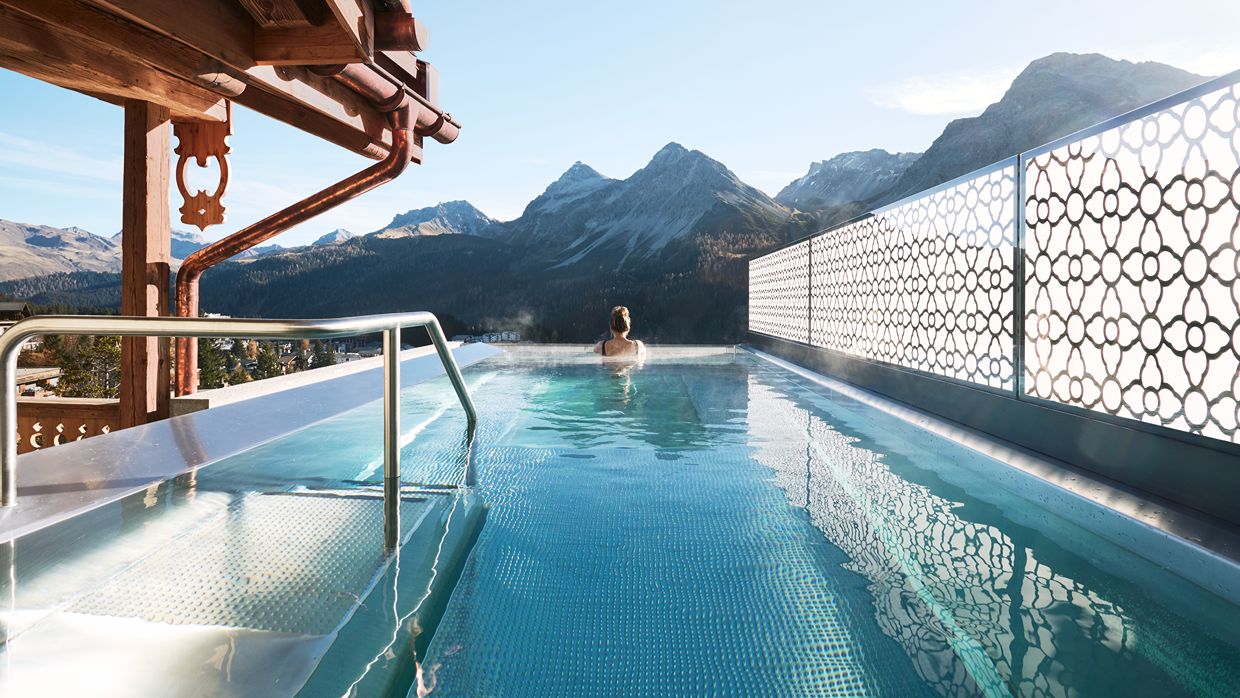 Luxury-Ski-Chalet-Arosa-BelArosa-OSC- Pool (5).jpg