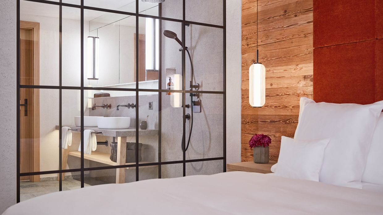 Luxury-Ski-Chalet-Arosa-BelArosa-OSC- Bedroom (4).jpg