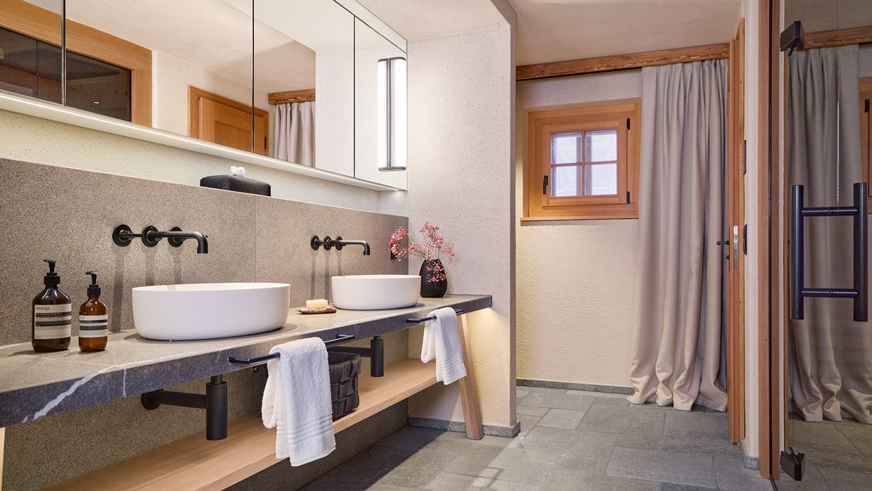 Luxury-Ski-Chalet-Arosa-BelArosa-OSC- Bathroom.jpg