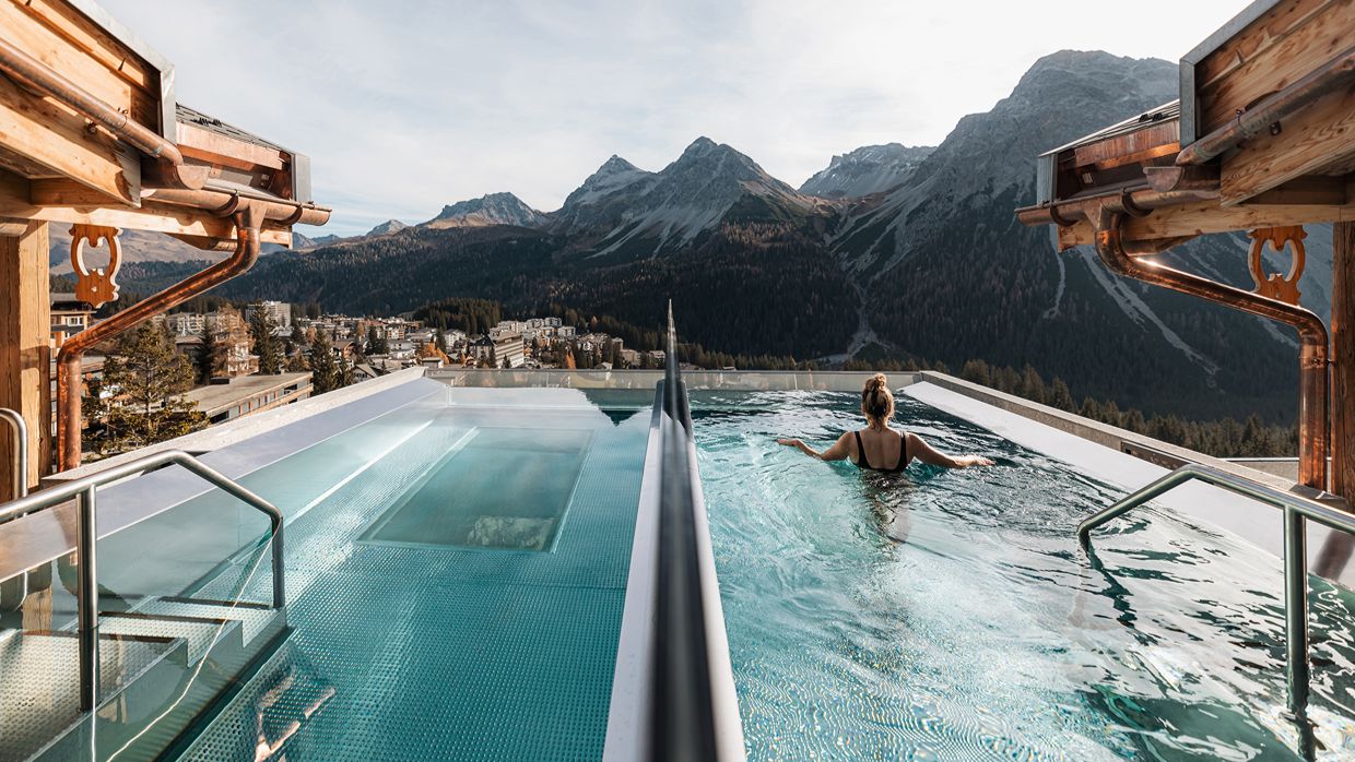 Luxury-Ski-Chalet-Arosa-BelArosa-OSC- Pool (4).jpg