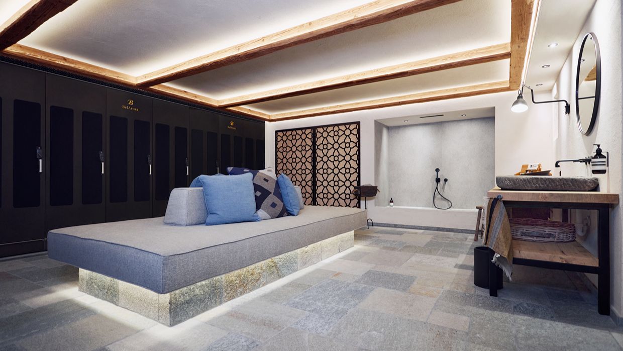 Luxury-Ski-Chalet-Arosa-BelArosa-OSC- Skiroom.jpg