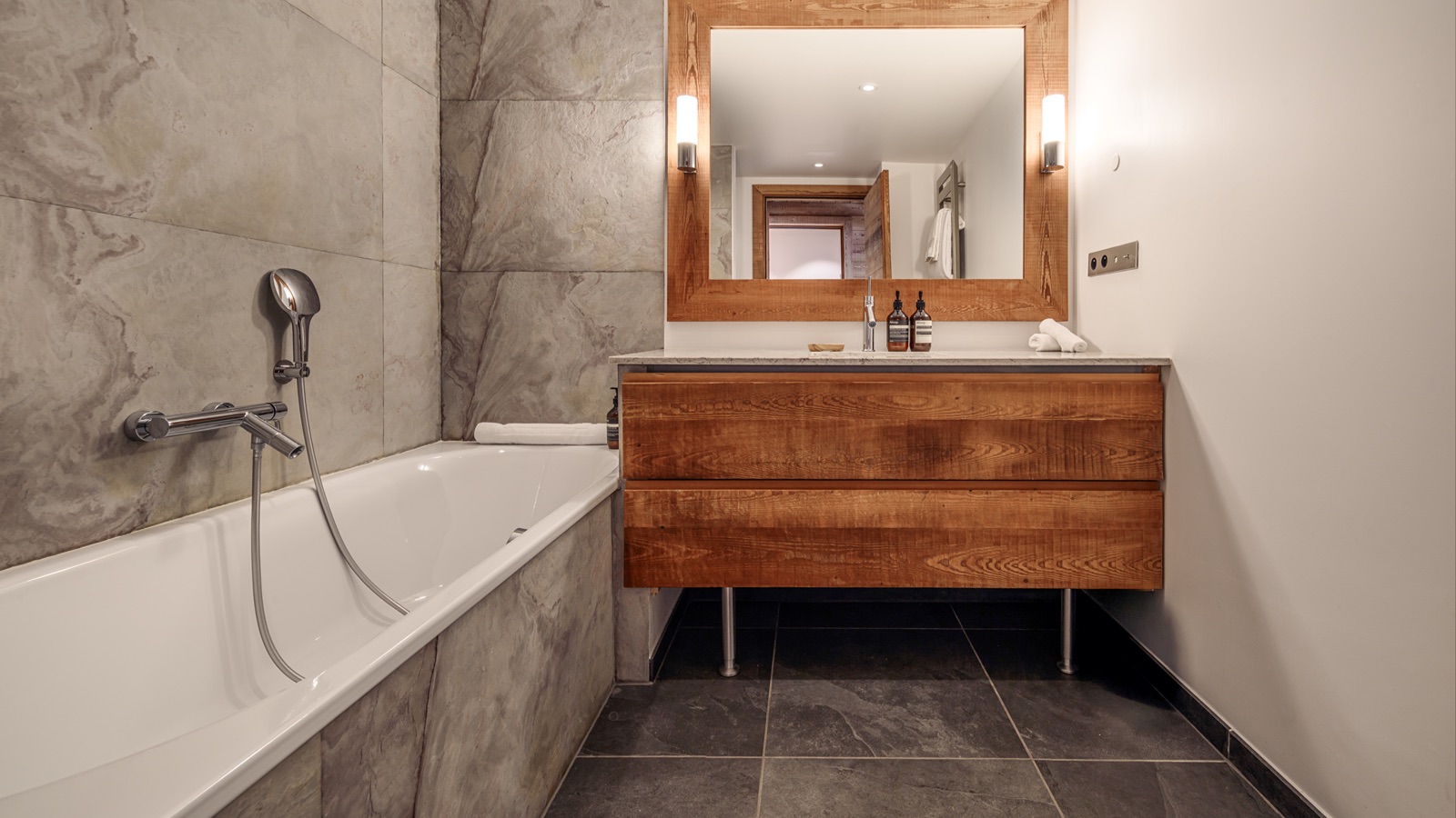 Luxury-Ski-Chalet-Meribel-Chalet La Folie-Bathroom3-Oxford-Ski.jpg5.jpg