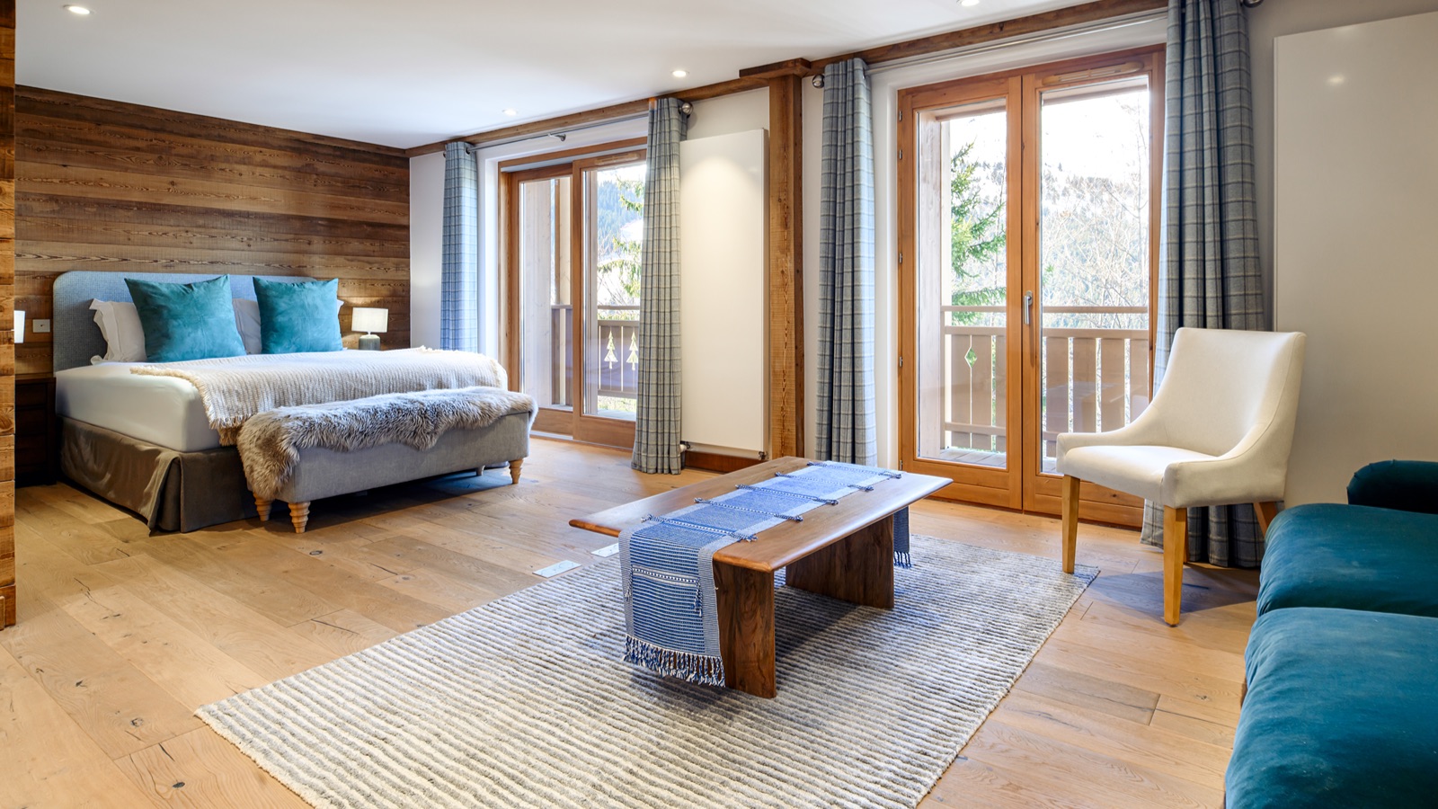 Luxury-Ski-Chalet-Meribel-Chalet La Folie-Bedroom-Oxford-Ski13.jpg