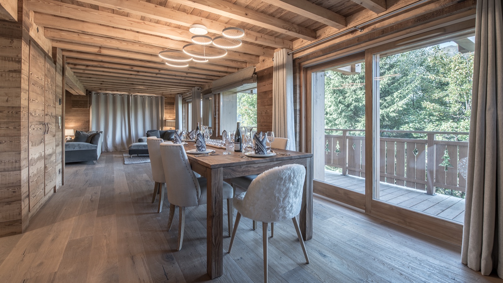 Luxury-Ski-Chalet-Meribel-Chalet La Folie-Dining-Oxford-Ski.jpg