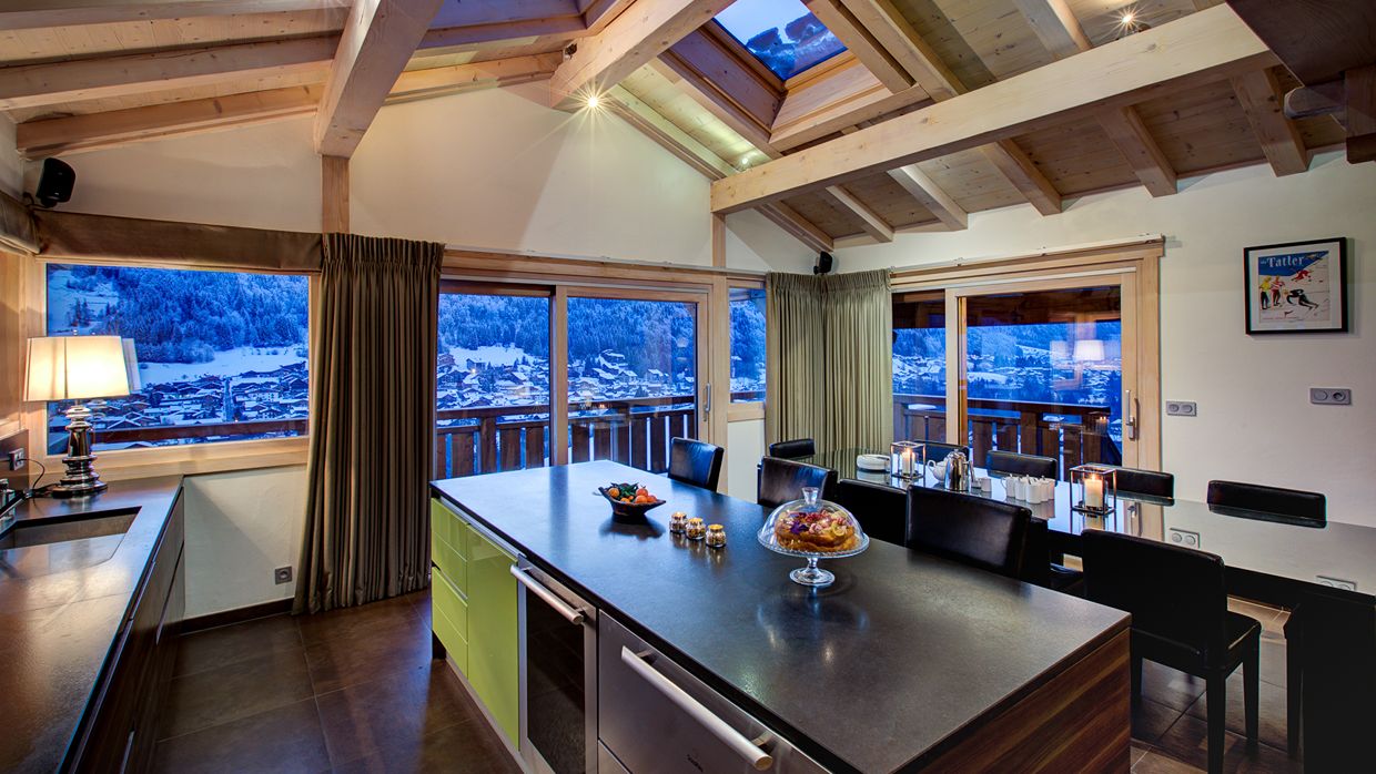 Luxury-Ski-Chalet-Morzine-Bouquetin-OSC- Dining.jpg