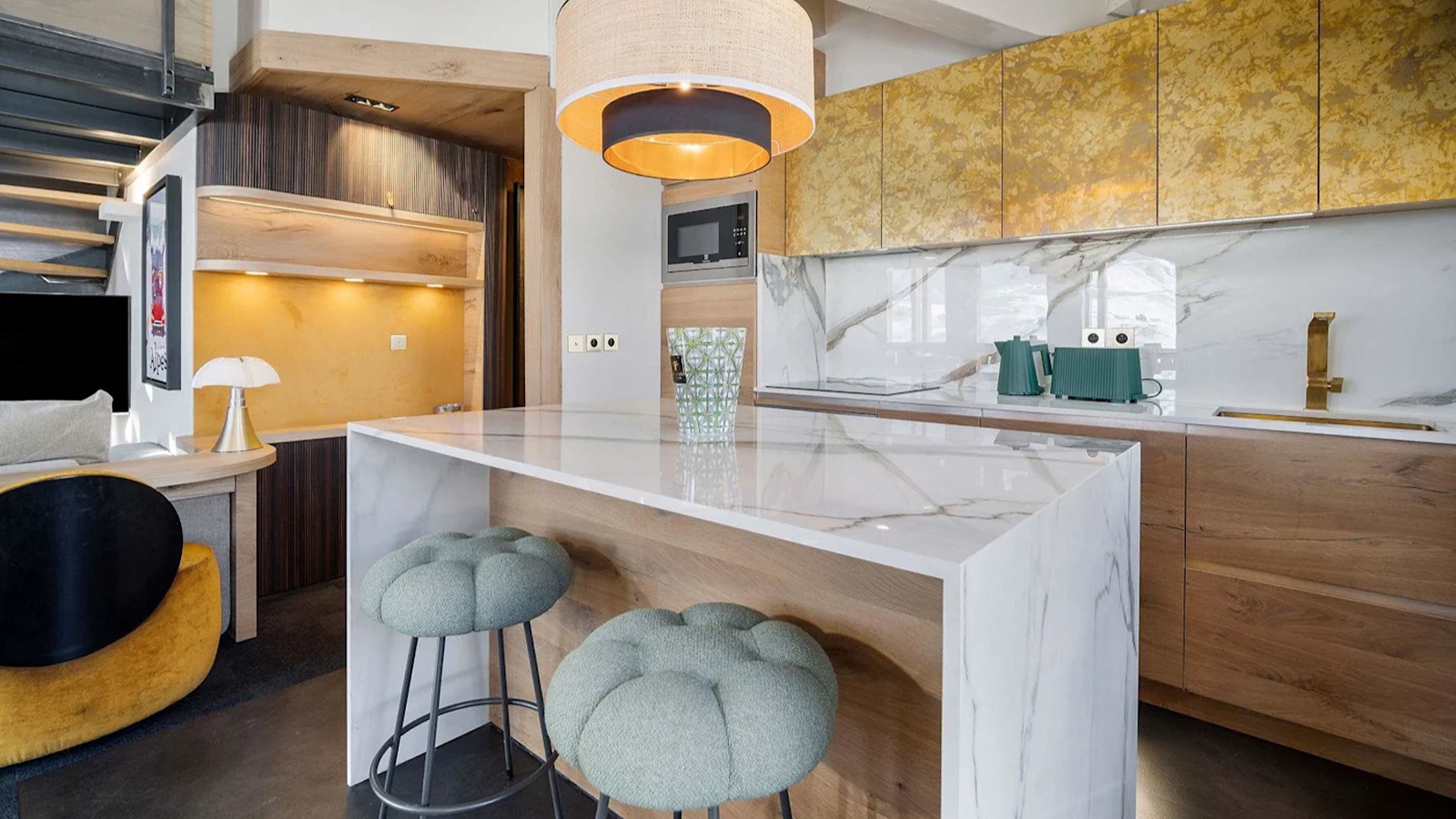 Luxury-Ski-Chalet-Val-Thorens-Emeraude-Kitchen-Oxford-Ski7.jpeg