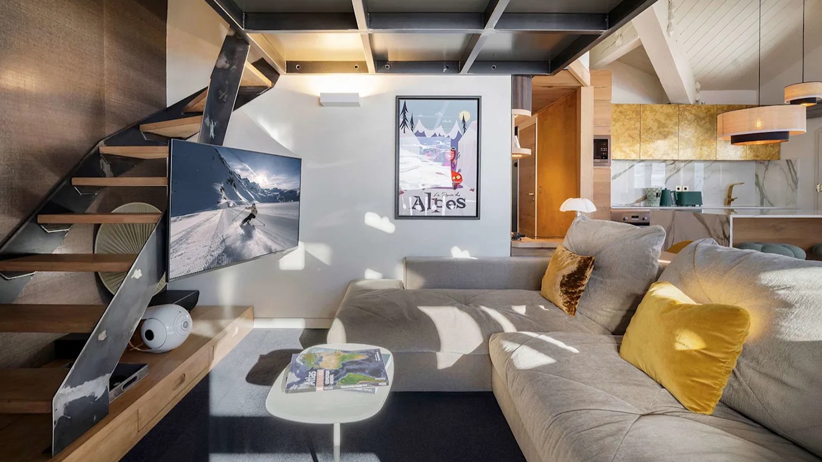 Luxury-Ski-Chalet-Val-Thorens-Emeraude-Lounge5-Oxford-Ski12.jpeg