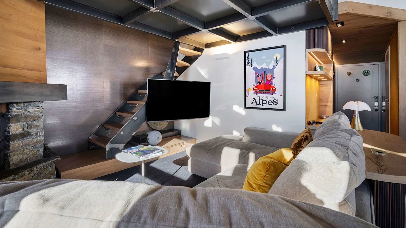 Luxury-Ski-Chalet-Val-Thorens-Emeraude-Lounge5-Oxford-Ski15.jpeg