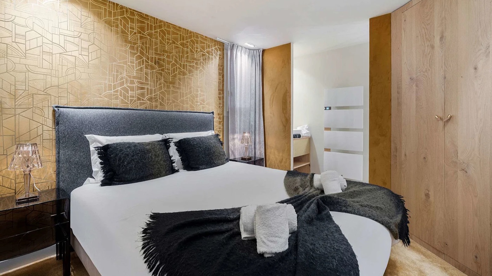 Luxury-Ski-Chalet-Val-Thorens-Emeraude-1-Bedroom-Oxford-Ski6.jpeg