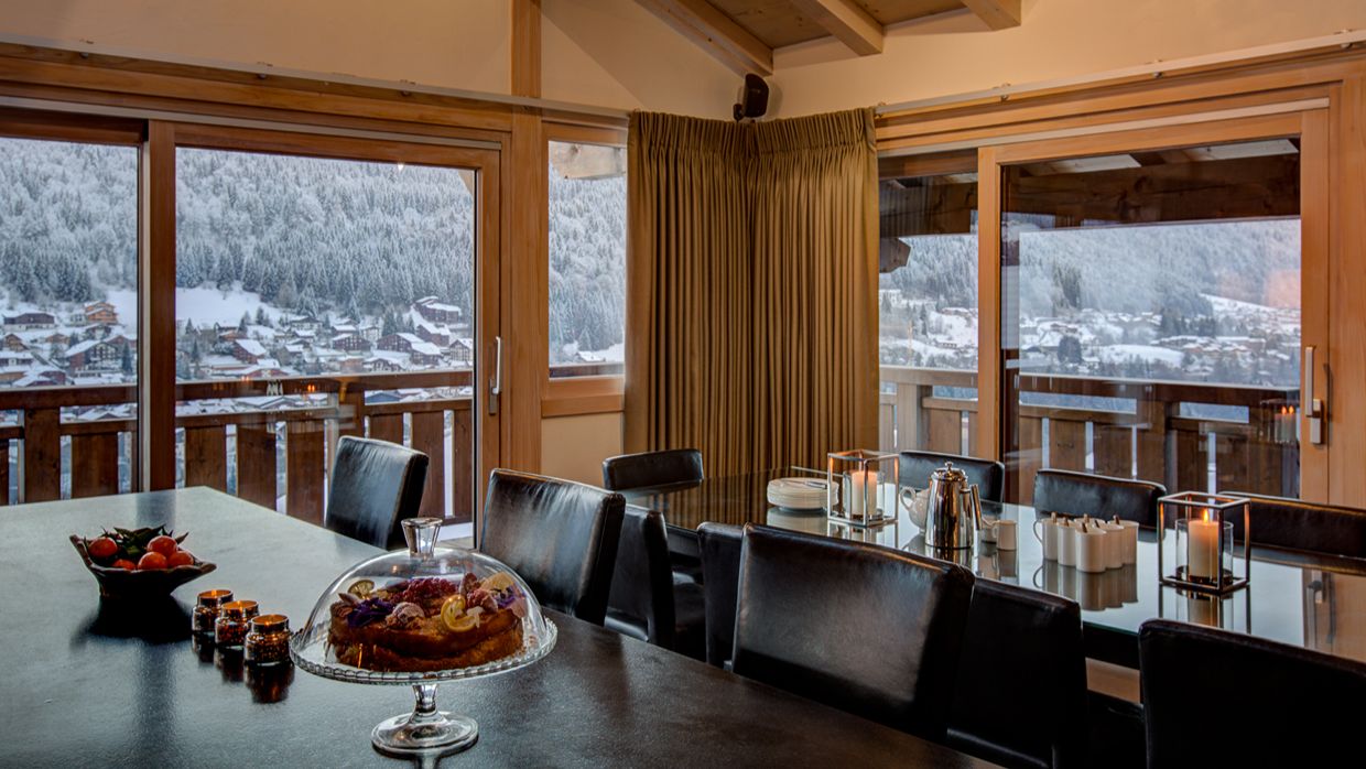 Luxury-Ski-Chalet-Morzine-Bouquetin-OSC- Dining (3).jpg