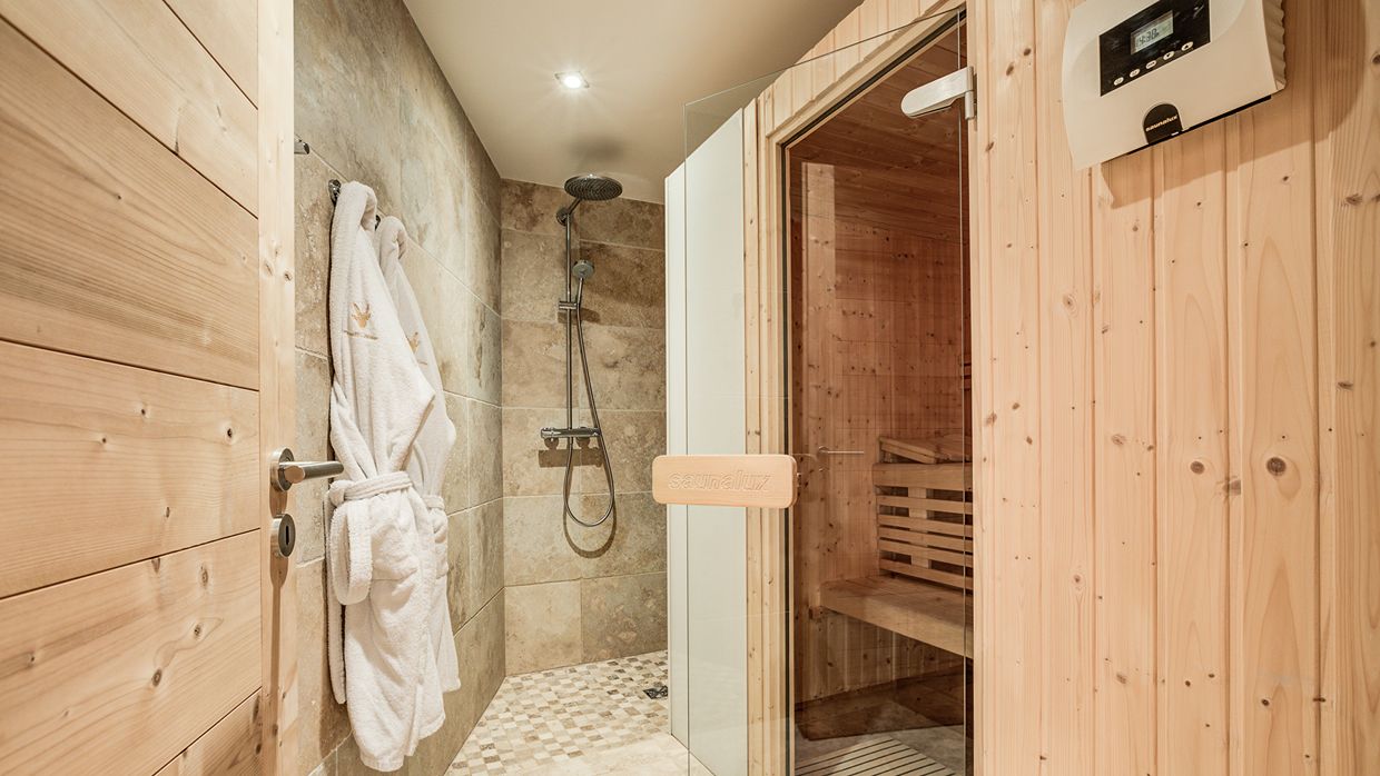 Luxury-Ski-Chalet-Morzine-Bouquetin-OSC- Sauna (4).jpg