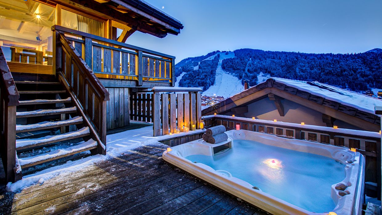Luxury-Ski-Chalet-Morzine-Bouquetin-OSC- Hot Tub  (1).jpg