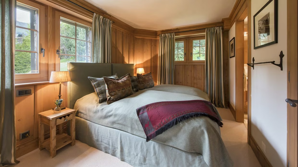 Luxury-Ski-Chalet-Verbier-Ivouette-OSC-Bedroom.jpg