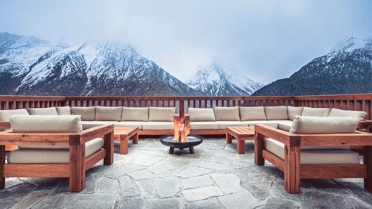 Luxury-Ski-Chalet-Saas-Lycka-OSC-Terrace.jpg