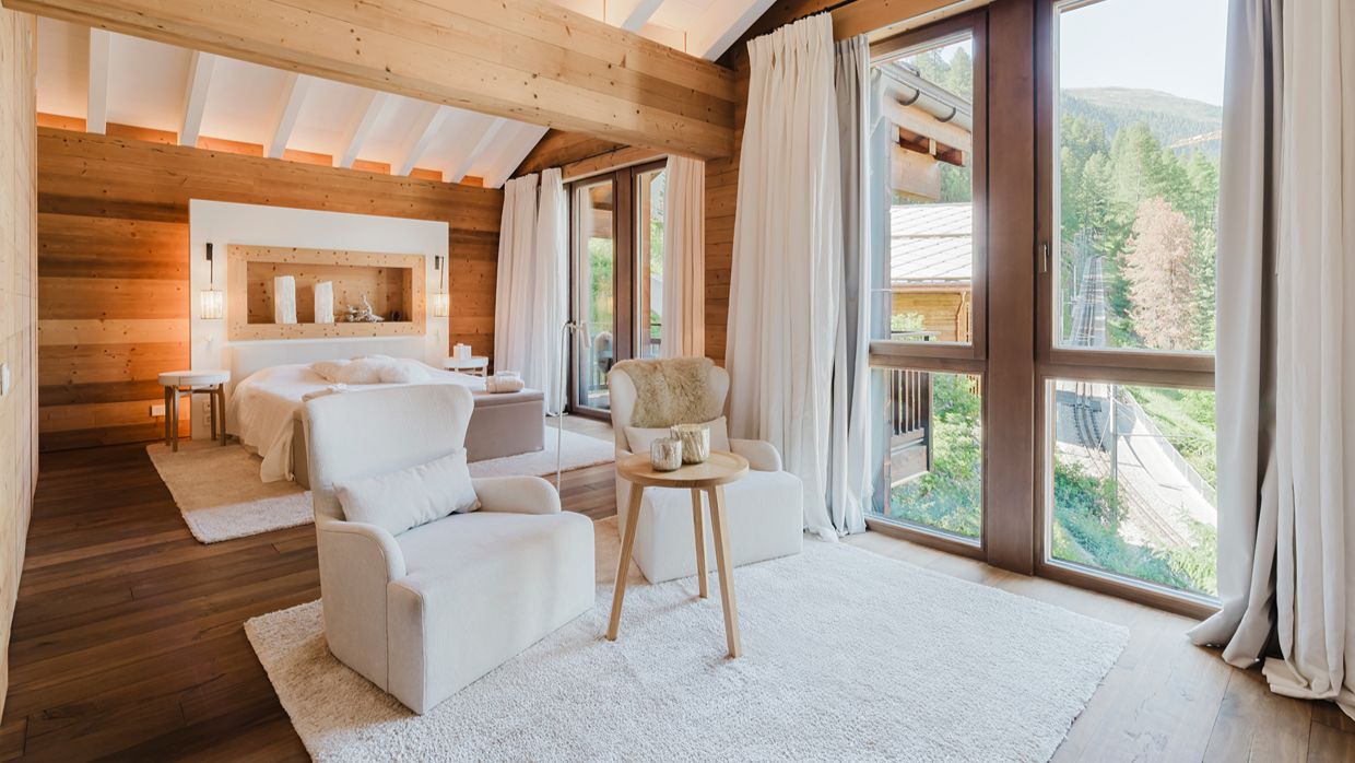 Luxury-Ski-Chaley-PenthouseNabucco-OSC-Bedroom (6).jpg