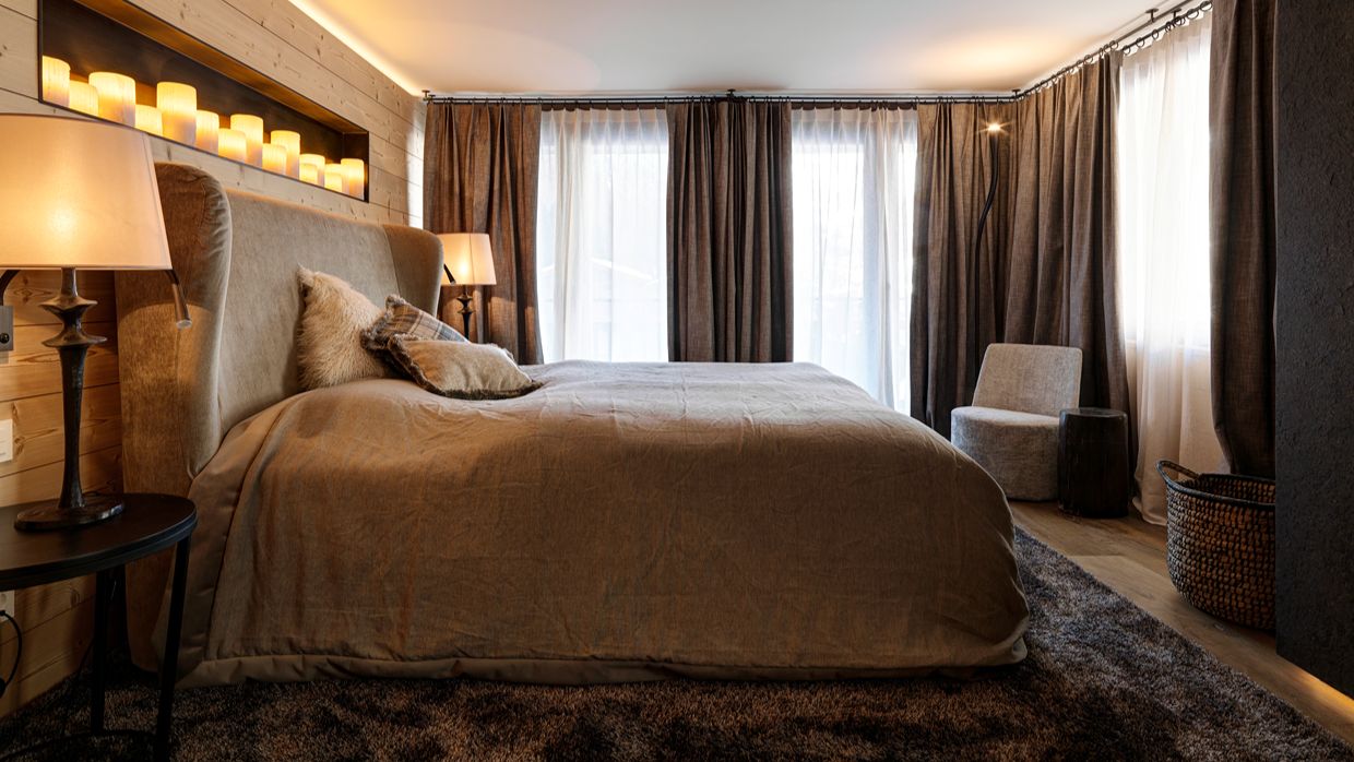 Luxury-Ski-Chaley-PenthouseNabucco-OSC-Bedroom (2).JPG