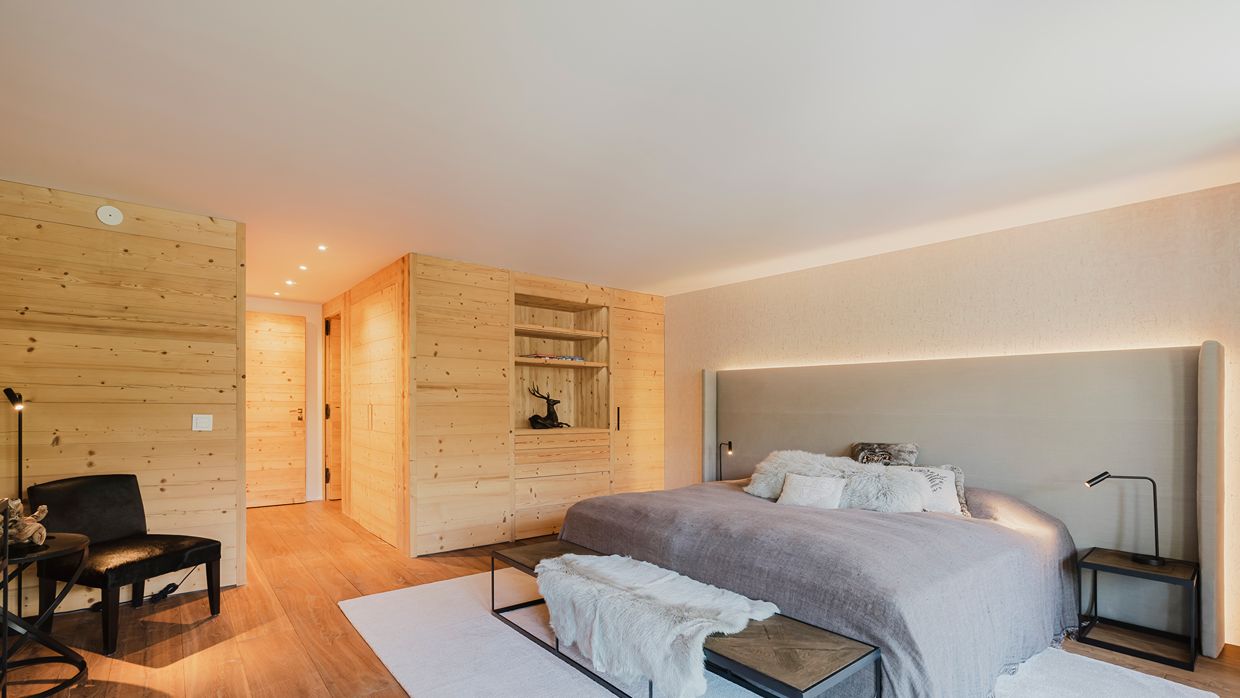 Luxury-Ski-Chaley-PenthouseNabucco-OSC-Bedroom (5).jpg