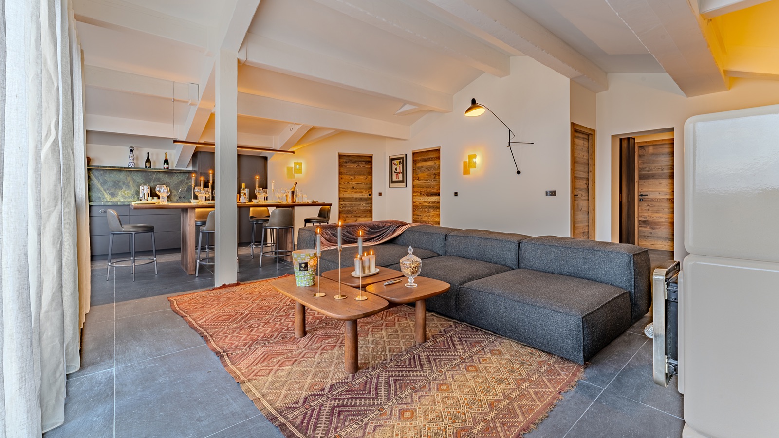Luxury-Ski-Chalet-Val-Thorens-Oxford-Ski-Bedroom11.jpg