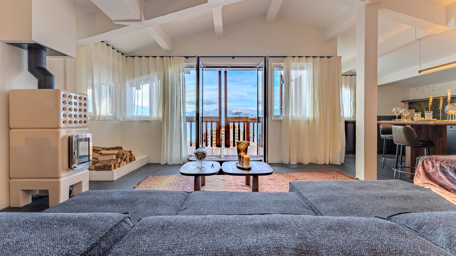 Luxury-Ski-Chalet-Val-Thorens-Oxford-Ski-Bedroom12.jpg