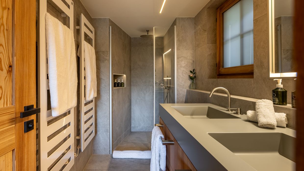 Luxury-Ski-Les Etoilesd'Amon-OSC-Bathroom (3).jpg