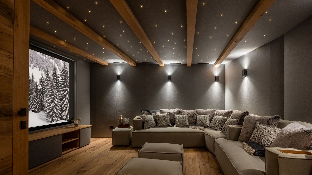 Luxury-Ski-Les Etoilesd'Amon-OSC-Cinema.jpg