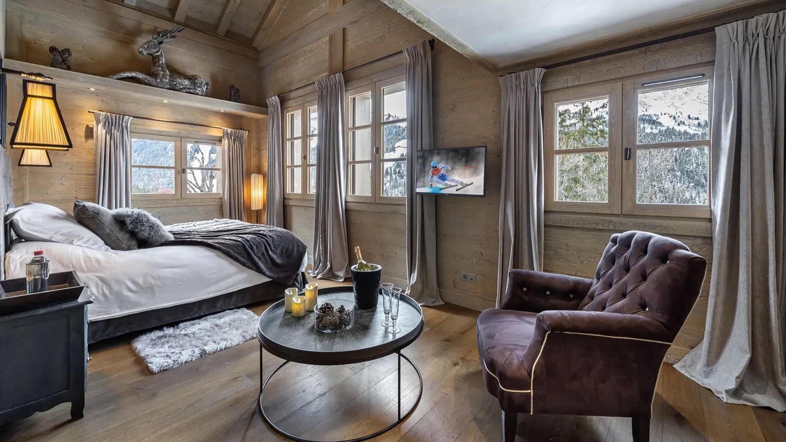 Luxury-Ski-Chalet-Meribel-Chalet-Hadrien-Oxford-Ski-Bedroom19.jpg