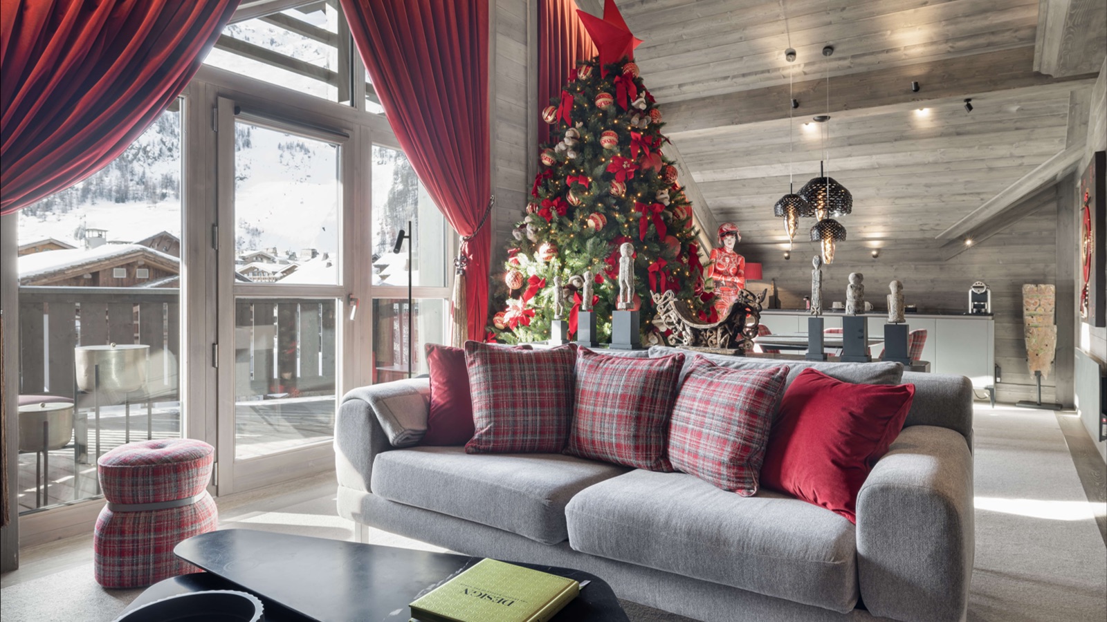 Luxury-Ski-Hotel-Val-D-Isere-Le-K2-Chogori-Oxford-Ski-Bedroom16.JPG