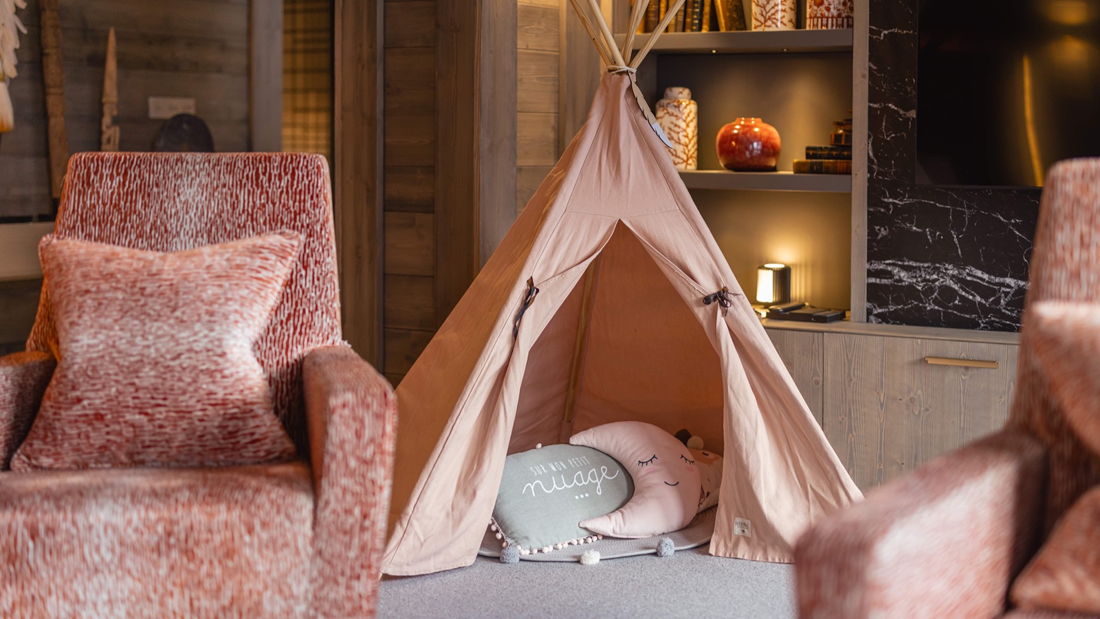 Luxury-Ski-Hotel-Val-D-Isere-Le-K2-Chogori-Oxford-Ski-Kidsroom23.jpg