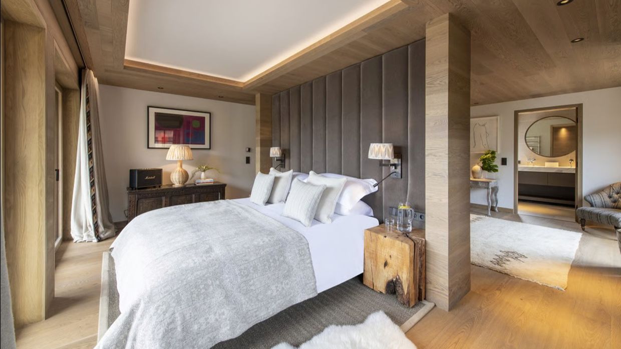 Luxury-Ski-Chalet-Meribel-La-Loze-OSC-Bedroom.jpg