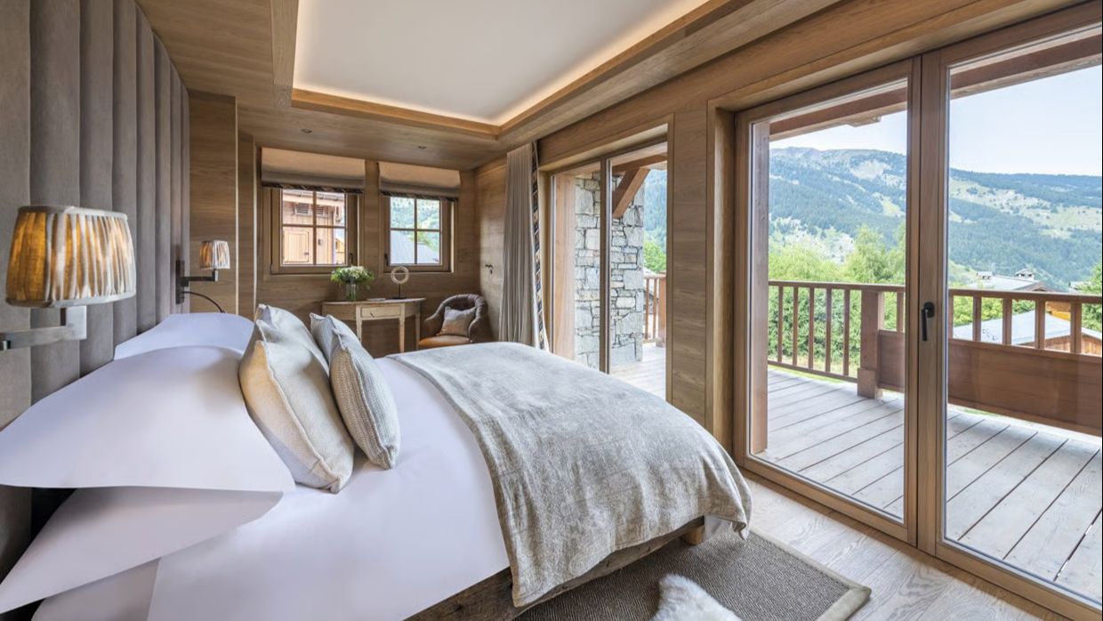 Luxury-Ski-Chalet-Meribel-La-Loze-OSC-Bedroom1.jpg