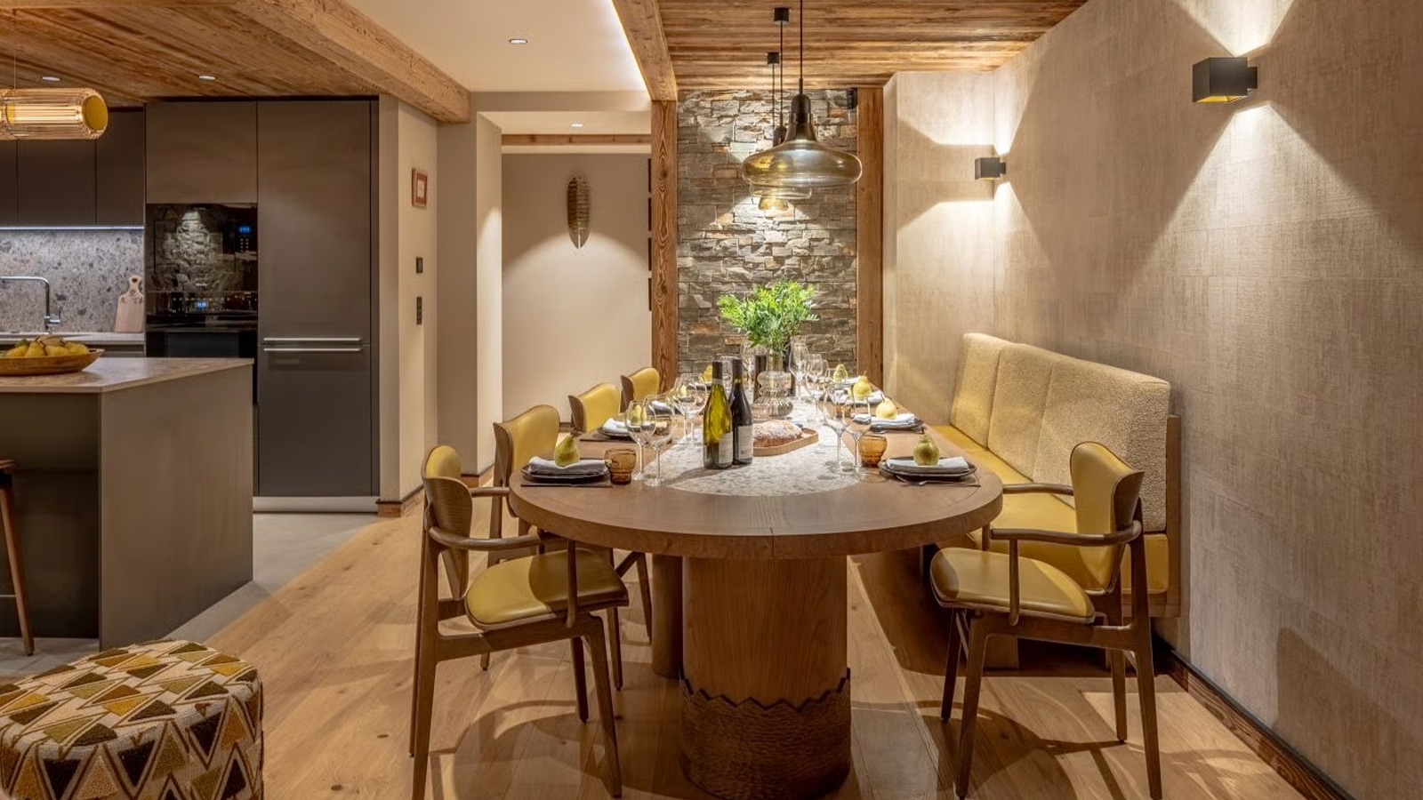 Luxury-Ski-Chalet-Meribel-Apartment-Serene-Oxford-Ski-Dining.jpg